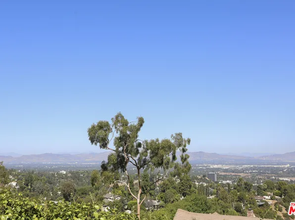 15451 Longbow Dr, Sherman Oaks, CA 91403