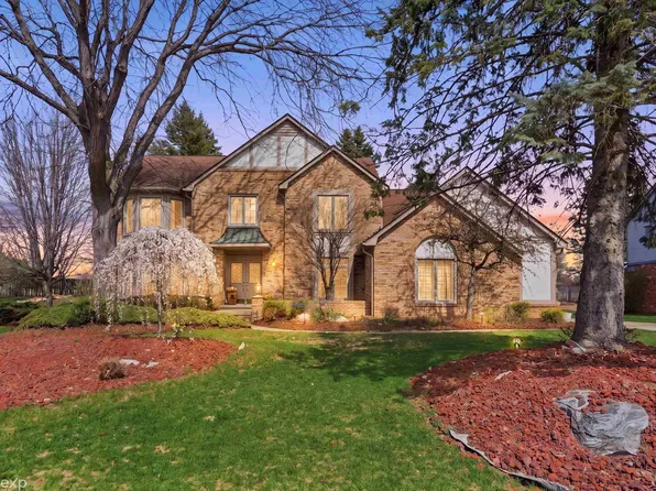 48290 Lakeland Dr, Shelby Township, MI 48317