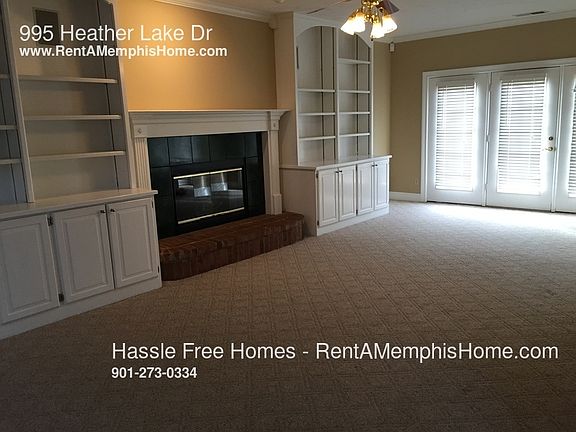 3rd image of 995 Heather Lake Dr