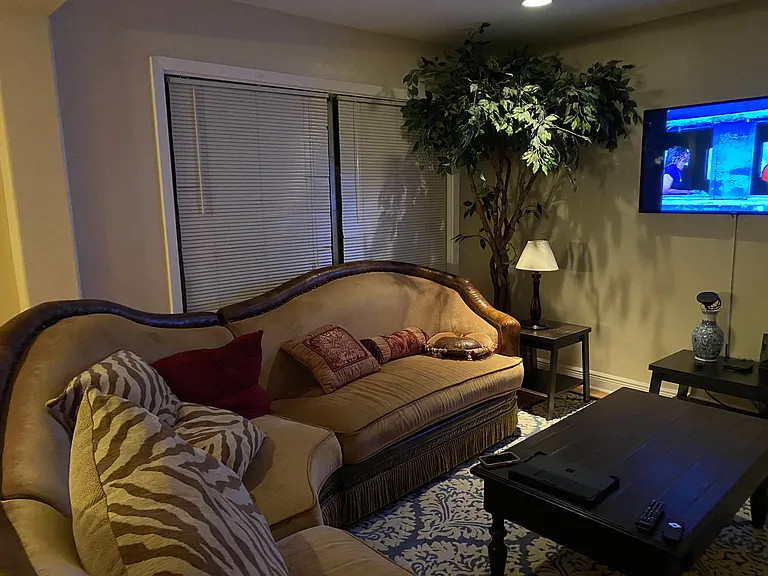 7951 Pecan Villas Dr — Photo 2