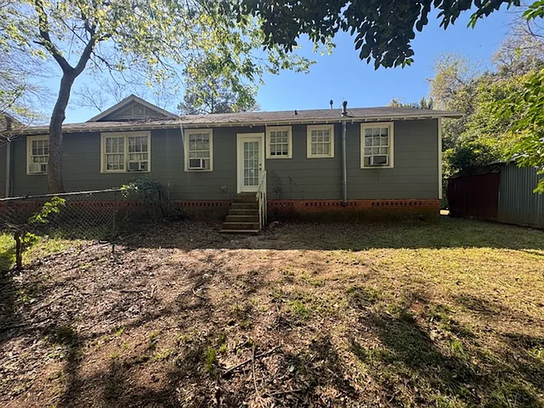 319 Olivia Ct — Photo 19