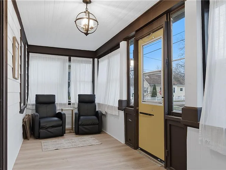 44 Holburn Ave — Photo 14