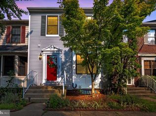 8605 Western Oak Dr, Springfield, VA 22153