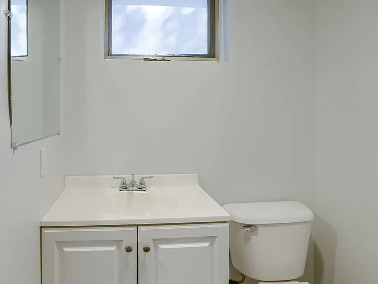 4513 Lafayette Ave #4 — Photo 5
