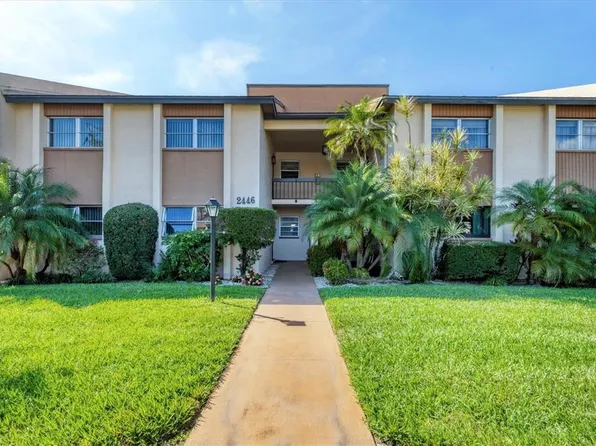 2446 Clubhouse Cir Unit 202, Sarasota, FL 34232