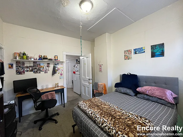 11 Park St #6 — Photo 28