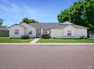 645 W 7th St, Middleton, ID 83644