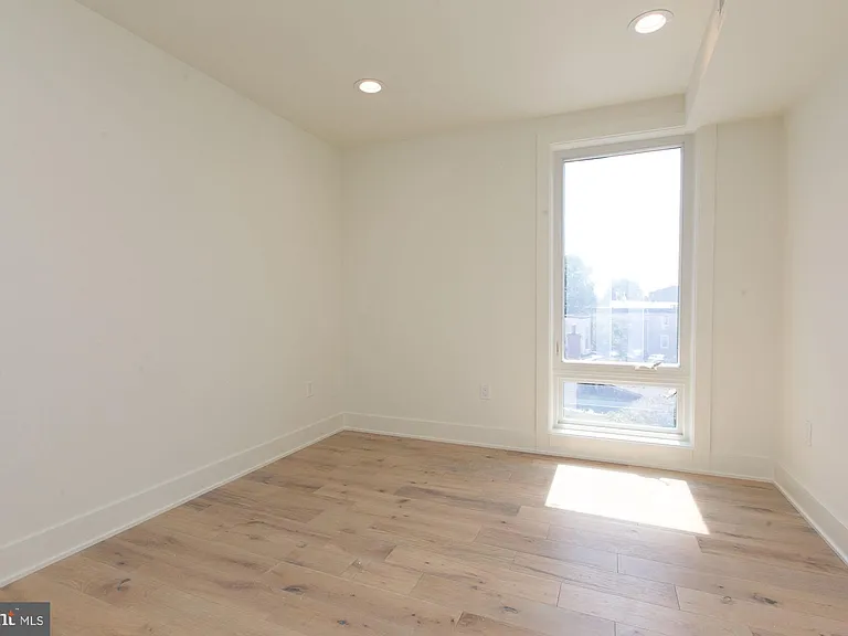 2431 Frankford Ave #35-15 — Photo 7