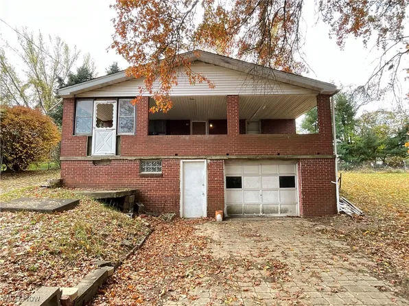 122 Willow Ln, Follansbee, WV 26037