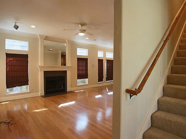 1202 River Bend Dr — Photo 10