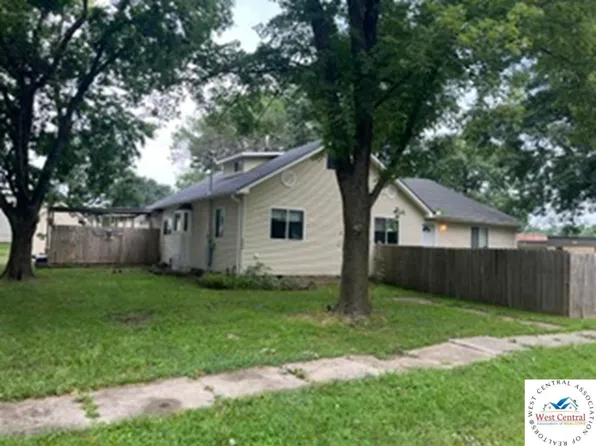 101 S Ohio St, Green Ridge, MO 65332