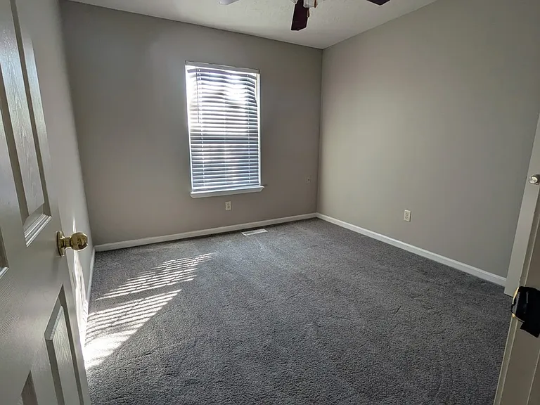 2705 Trailwood Ln — Photo 11