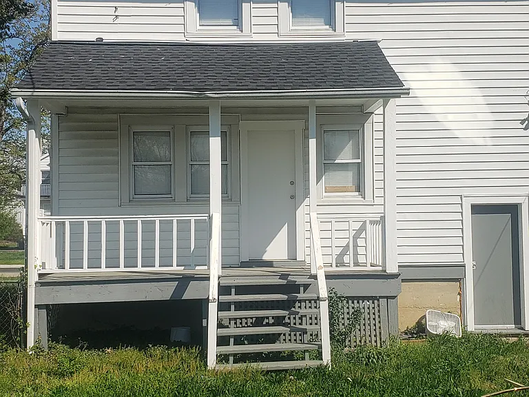 3706 Gwynn Oak Ave — Photo 2