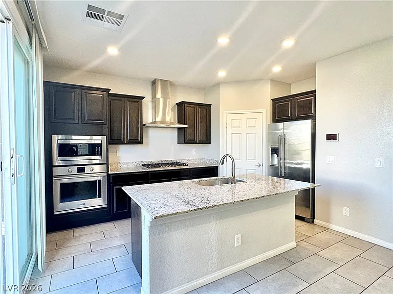 2646 Topaz Blue St — Photo 4