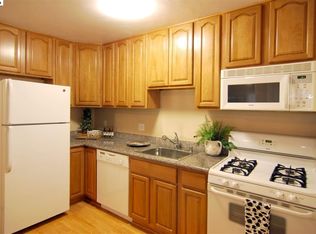 2933 McClure St APT 3, Oakland, CA 94609