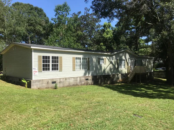 5263 Quimby Dr, Mobile, AL 36619