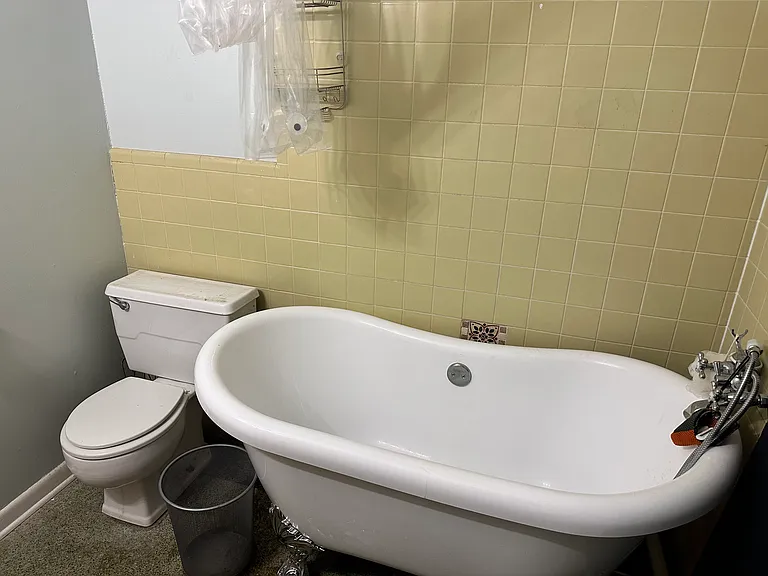 525 E Main St #3 — Photo 9