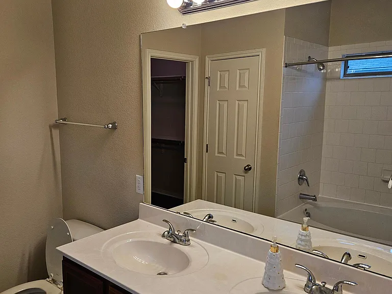 12836 Carillon Way — Photo 19