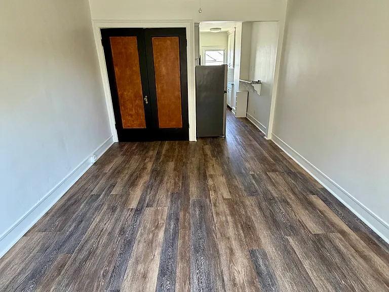 142 Saranac Ave #4 — Photo 6