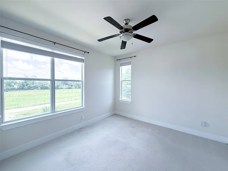 1803 Crestdale Dr — Photo 14