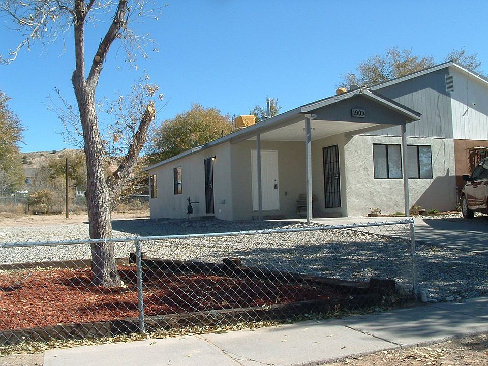 1st image of 1901A Canada Ct
