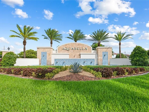 11006 W 32nd Ln, Hialeah, FL 33018