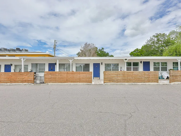 2035 Edgewater Dr #6 — Photo 21