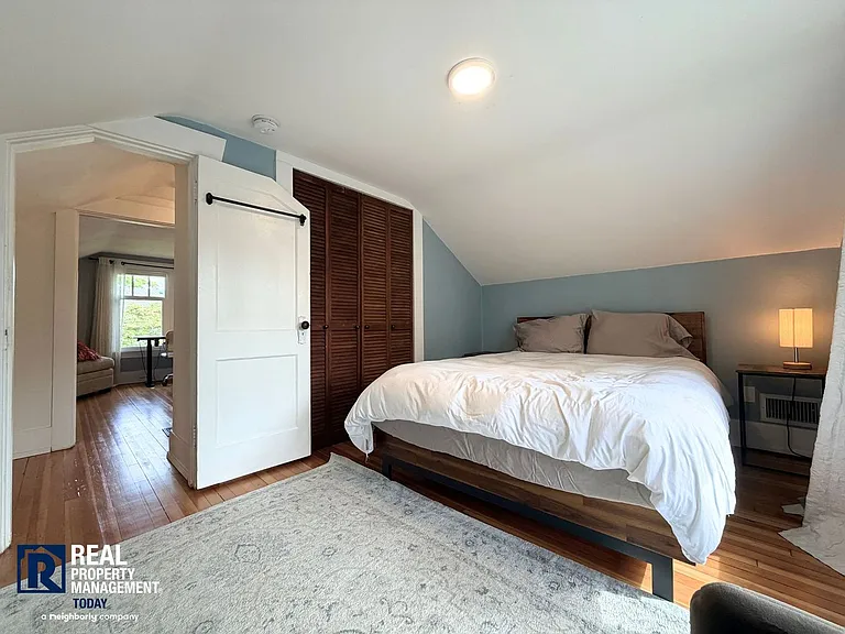 4310 N 31st St — Photo 17