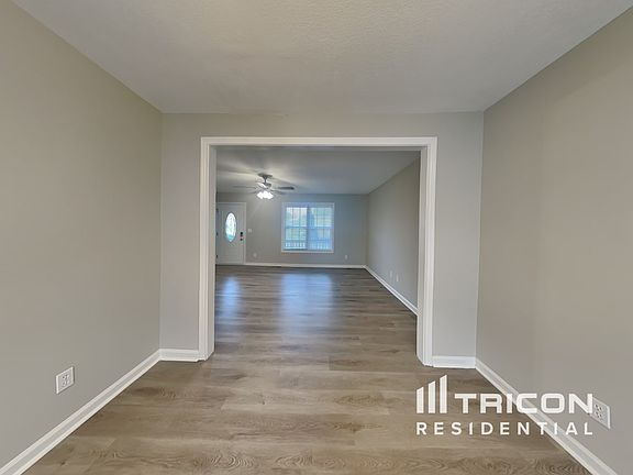 4th image of 3305 Melissa Ln