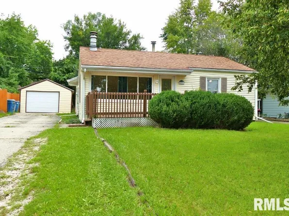 2221 W Cindy Ln, Peoria, IL 61614