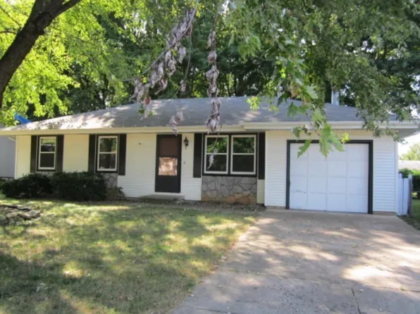 223 S Meadowview Ave, Springfield, MO 65802