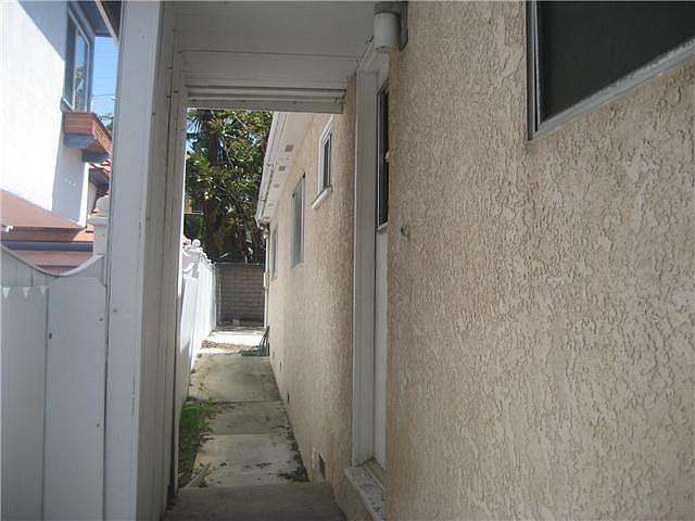 2nd image of 2602 Maple Ave