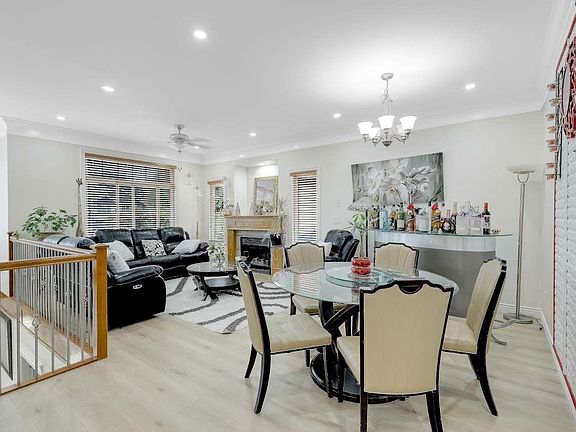 4th image of 26852 26a Ave