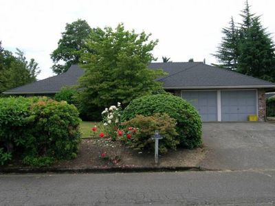 6516 SE Pinecreek Way, Milwaukie, OR, 97267