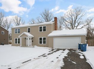 6059 Brainard Dr, Sylvania, OH 43560