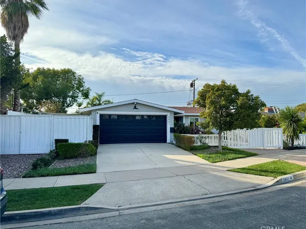 2441 Bowdoin Pl, Costa Mesa, CA 92626