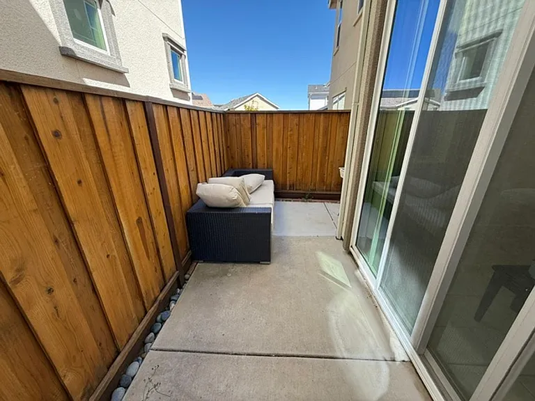7219 Carneros Ln — Photo 14