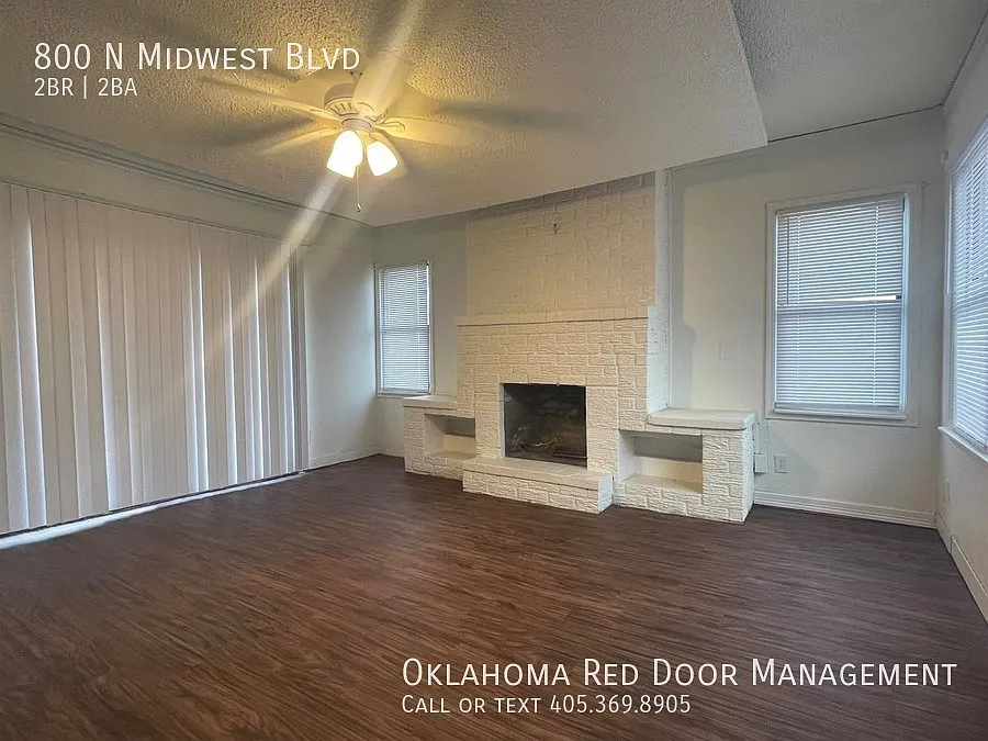 2 bed, 1080 sqft, $1,099 — Photo 2