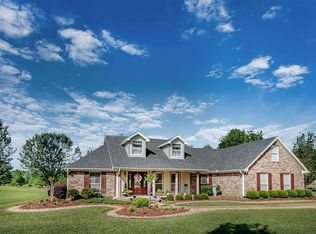 1175 Tara Ln, Terry, MS 39170