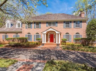 728 Springvale Rd, Great Falls, VA 22066