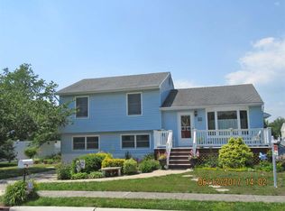 12 Bucknell Rd, Somers Point, NJ 08244