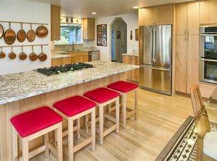 1230 Greenmeadows Way, Ashland, OR 97520