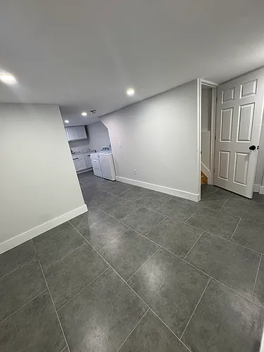 11916 201st St #BASEMENT Photo 1