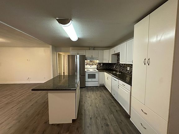 4th image of 5535-5537 Detroit Ave SW #5535