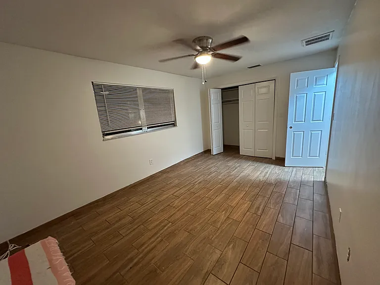 2129 Pine Ridge Dr — Photo 3