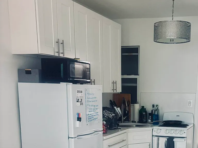 1595 York Ave #4SE — Photo 2