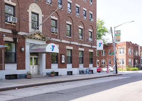 Rented by Compass | media 48