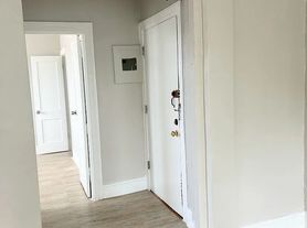 4425 14th St NW, 1 Bed 1 Bath