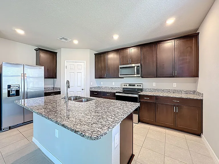 5251 Meredrew Ln — Photo 18