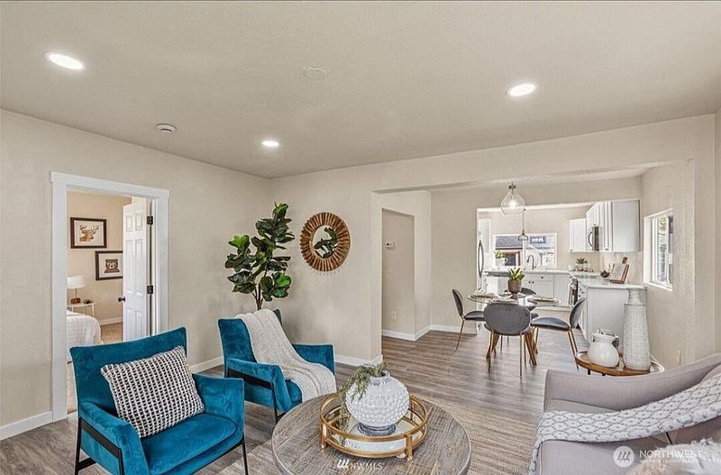 2nd image of 238 Meadow N